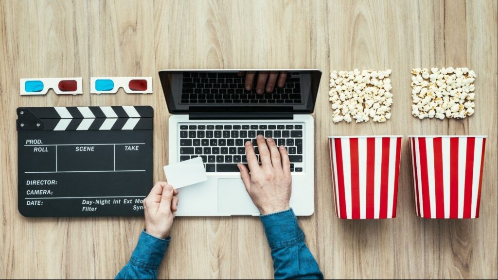 laptop, ciak e popcorn